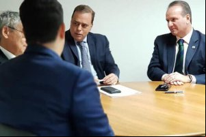 Paulo Abi-Ackel - 21 10 2019 - Reunião Sec.Gov.MG - Bilac Pinto, Pref.Duílio de Sete Lagoas, Pref.Branquinho de Unaí