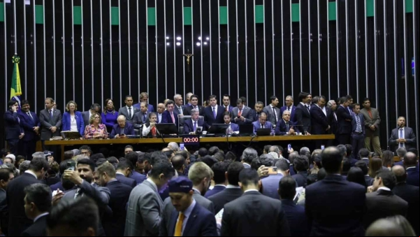 Câmara aprova Reforma Tributaria em dois turnos